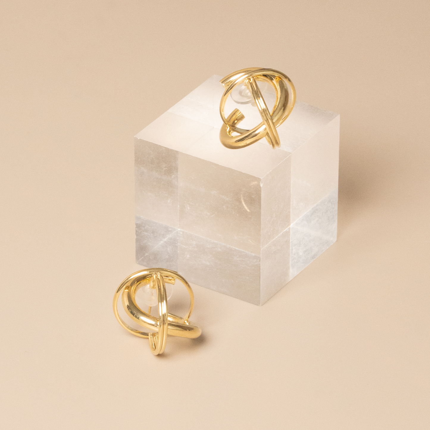 Auri Earrings