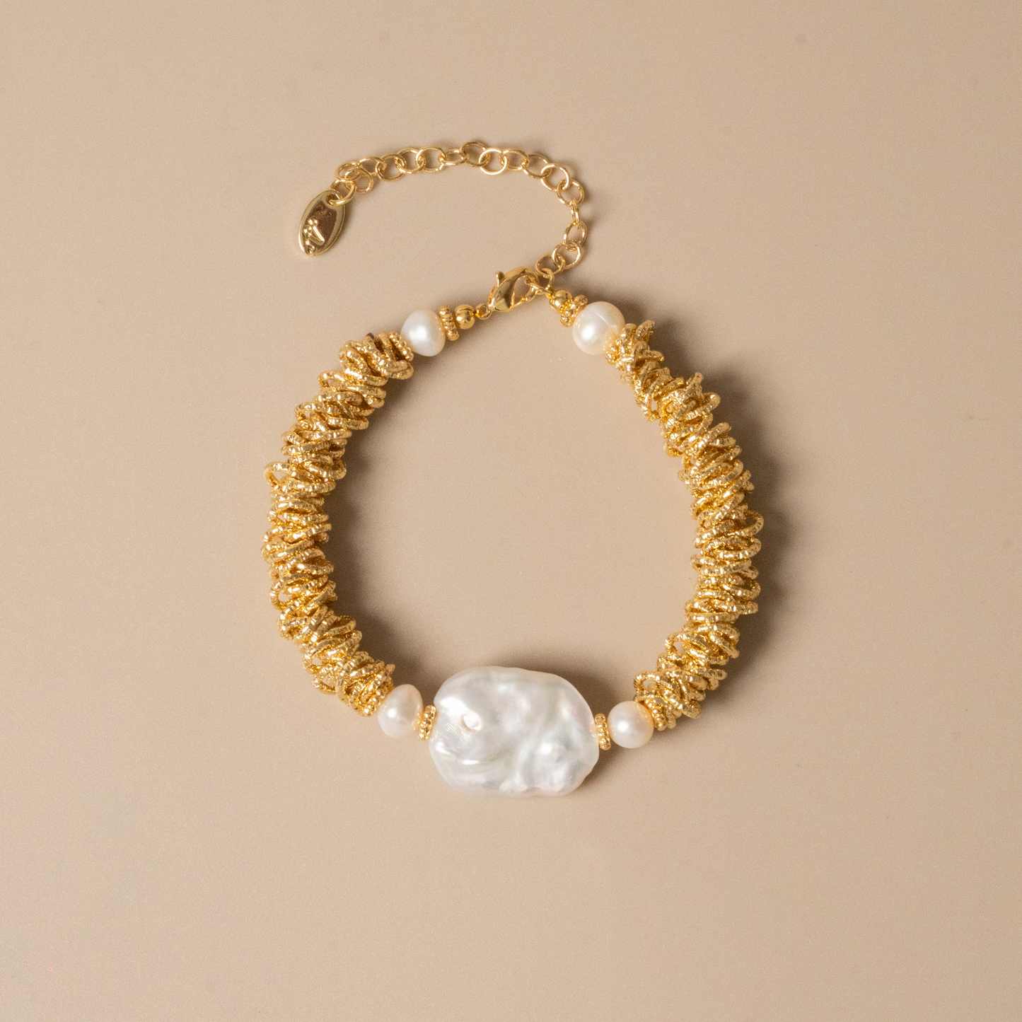 Golden Wired Bracelet