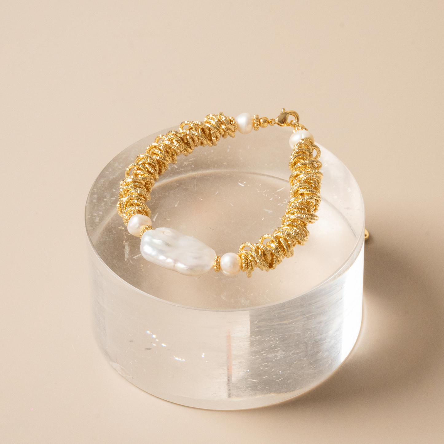 Golden Wired Bracelet