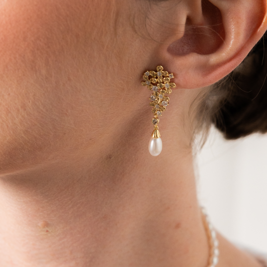 Petal Pearl Earrings